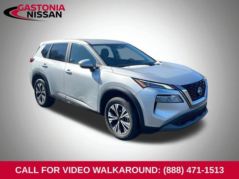 Used 2023 Nissan Rogue SV image 1