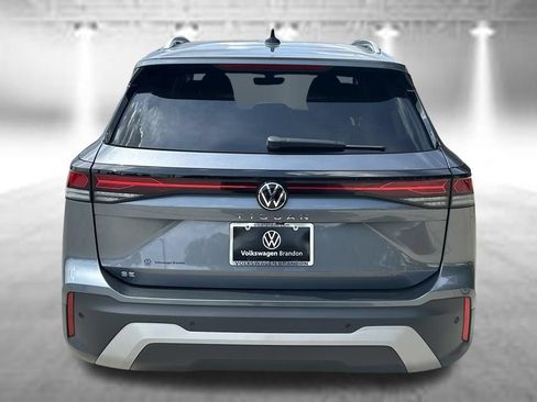 Certified 2026 Volkswagen Tiguan SE FWD image 4