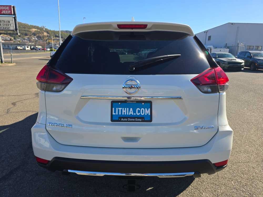 Used 2019 Nissan Rogue SV AWD/4WD image 4