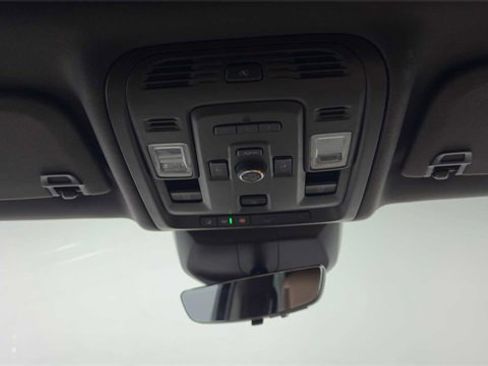 Used 2022 Cadillac Escalade ESV Premium Luxury image 22