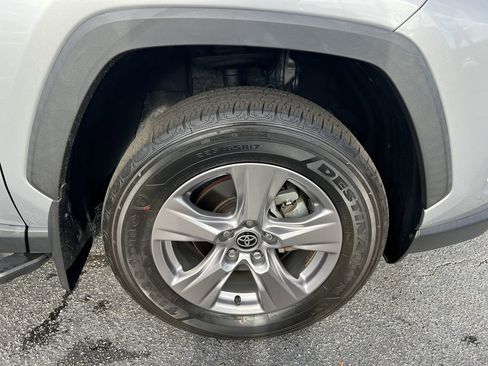 Used 2022 Toyota RAV4 XLE image 13