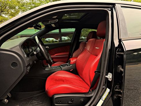 Used 2012 Dodge Charger SRT8 w/ Driver Confidence Group RWD image 9