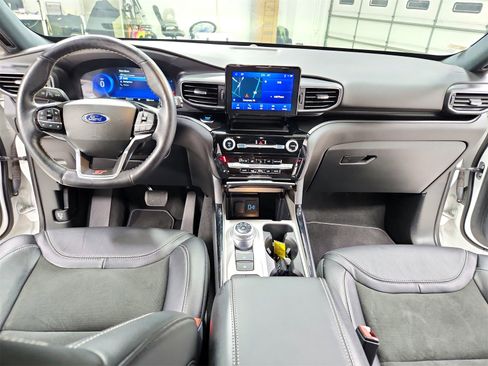 Used 2022 Ford Explorer ST image 25