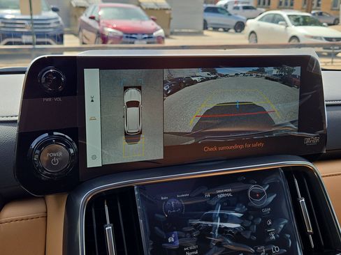 New 2026 Lexus LX 700h Luxury AWD/4WD image 18