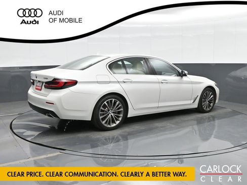 Used 2022 BMW 530i xDrive w/ Executive Package image 3