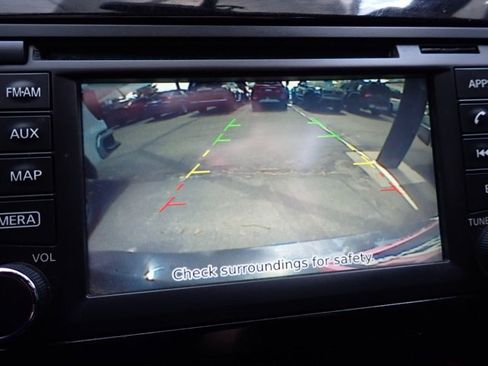 Used 2016 Nissan Sentra SR w/ SR Premium Package FWD image 21