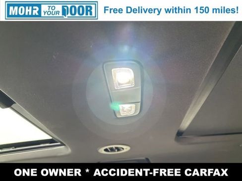 Used 2022 Chevrolet Traverse LT w/ LT Premium Package image 38