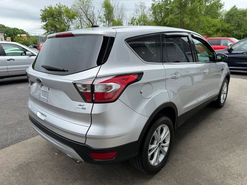 Used 2017 Ford Escape SE AWD/4WD image 4