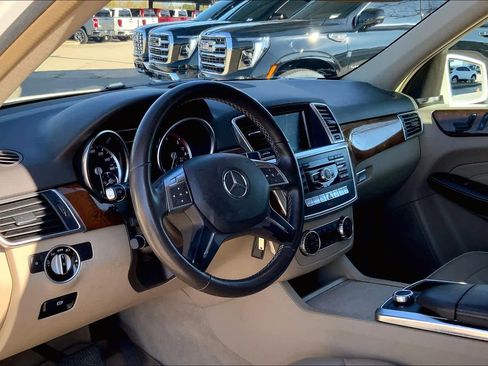 Used 2013 Mercedes-Benz ML 350 BlueTEC 4MATIC image 16