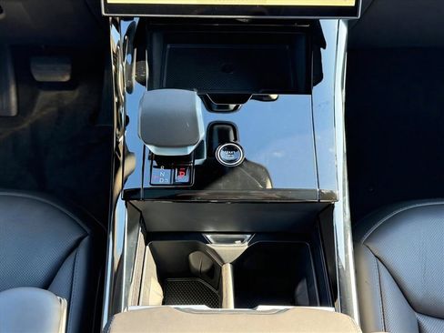 New 2026 Land Rover Range Rover Sport SE image 21