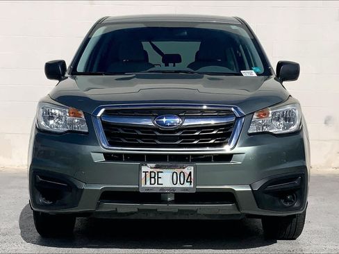 Used 2017 Subaru Forester 2.5i AWD/4WD image 6