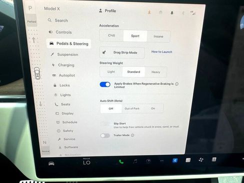 Used 2022 Tesla Model X image 73