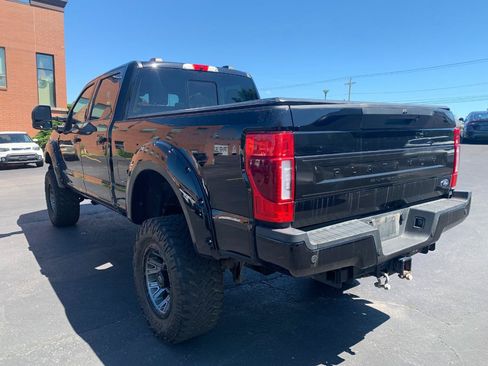 Used 2022 Ford F350 Platinum w/ Tremor Off-Road Package AWD/4WD image 4