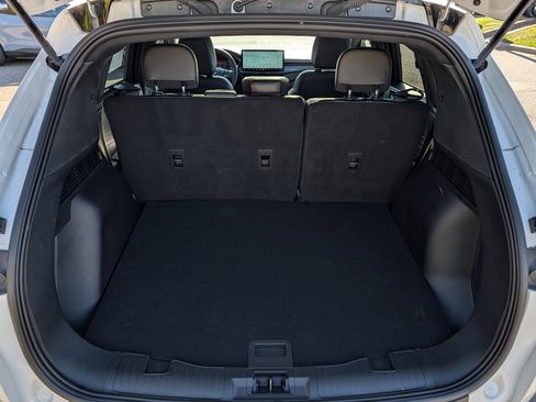 New 2025 Ford Escape ST-Line w/ Tech Pack #1 image 9