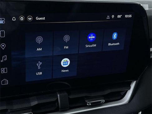 New 2026 Chevrolet Equinox LT w/ Convenience Package II image 13