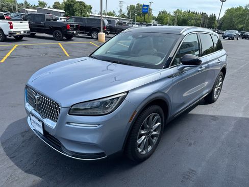 Used 2022 Lincoln Corsair AWD w/ Premium Package image 11