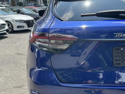 Used 2022 Maserati Levante Modena AWD/4WD image 5