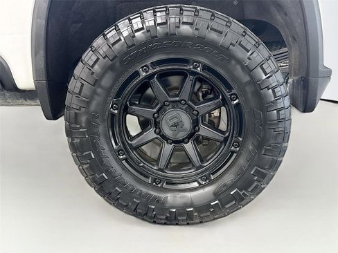 Used 2023 Chevrolet Silverado 2500 High Country AWD/4WD image 34