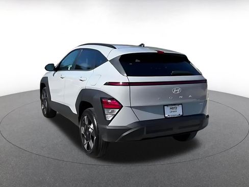 Used 2025 Hyundai Kona SEL image 9