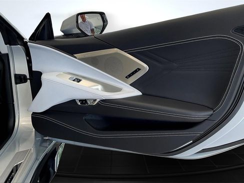 Used 2023 Chevrolet Corvette Z06 image 24