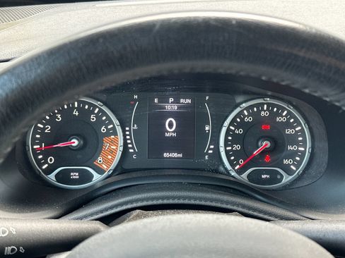 Used 2020 Jeep Renegade Altitude AWD/4WD image 23