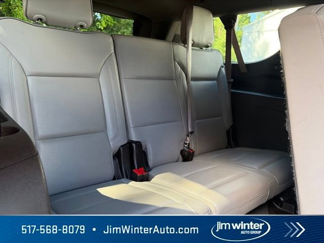 Used 2023 GMC Yukon XL SLT w/ SLT Premium Package AWD/4WD image 18