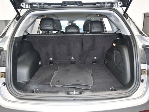 Used 2022 Jeep Compass Limited w/ Sun and Sound Group image 37