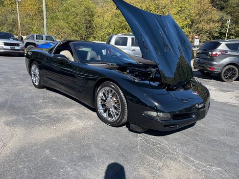 Used 1998 Chevrolet Corvette Coupe w/ Memory Pkg image 14