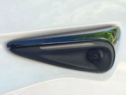 Used 2023 Tesla Model X image 32