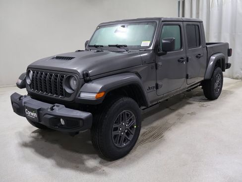 New 2026 Jeep Gladiator Sport image 3