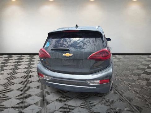 Used 2021 Chevrolet Bolt Premier w/ Infotainment Package FWD image 7