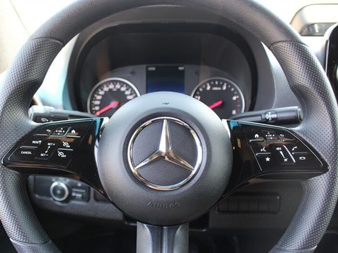 Used 2026 Mercedes-Benz Sprinter 2500 image 35