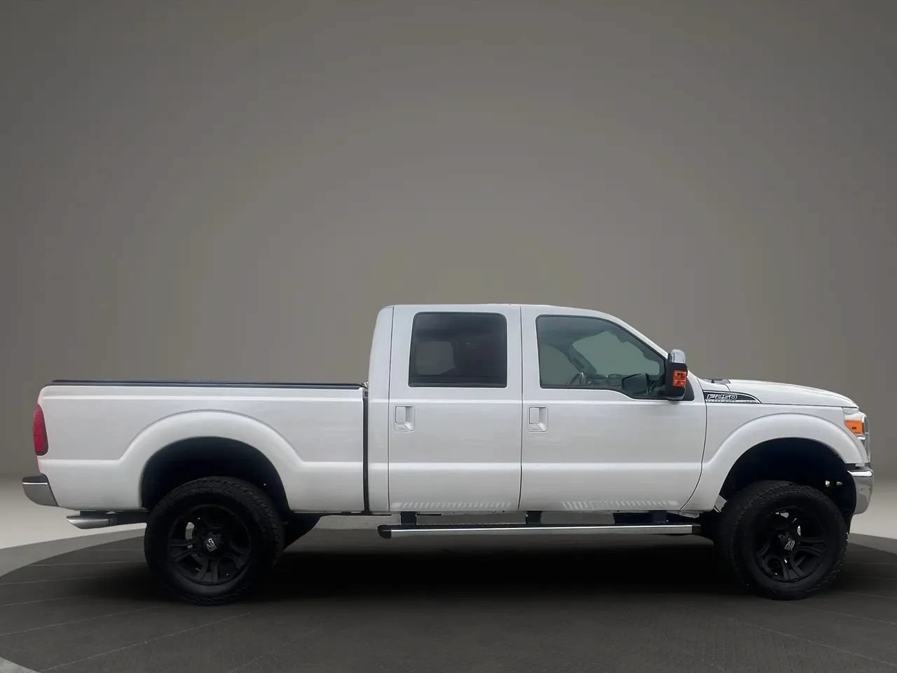 Used 2016 Ford F250 Lariat w/ Lariat Ultimate Package AWD/4WD image 6
