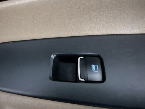 Used 2020 Hyundai Santa Fe SEL image 31