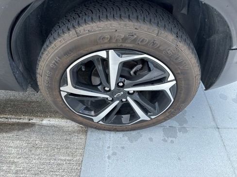 Used 2023 Chevrolet TrailBlazer RS FWD image 17