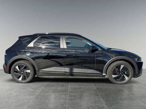 New 2025 Hyundai Ioniq 5 SEL image 6