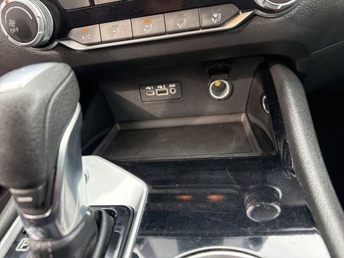 Used 2024 Nissan Altima 2.5 SV image 22