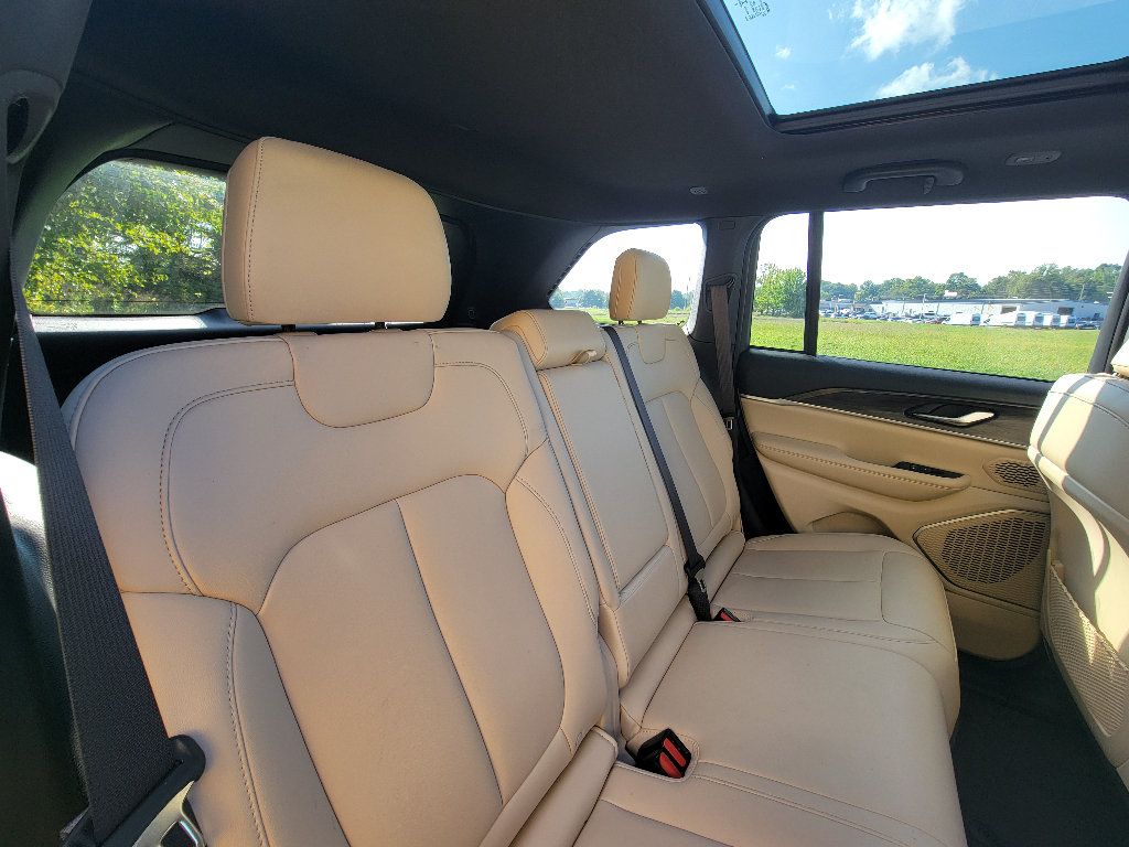 Used 2023 Jeep Grand Cherokee 4WD 4xe image 30