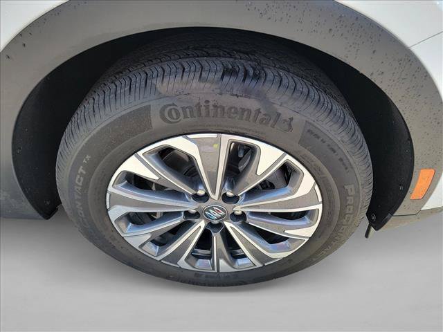 Used 2025 Buick Envision Preferred AWD/4WD image 11
