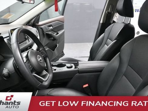 Used 2023 Nissan Rogue SV w/ SV Premium B Package AWD/4WD image 19