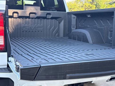 New 2026 GMC Sierra 1500 Denali Ultimate AWD/4WD image 10
