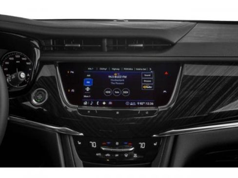 Used 2022 Cadillac XT6 Premium Luxury w/ Technology Package image 13