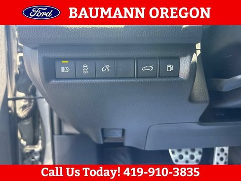 Used 2026 Toyota Camry SE w/ Multimedia Upgrade Package AWD/4WD image 17