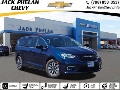 Used 2024 Chrysler Pacifica Limited