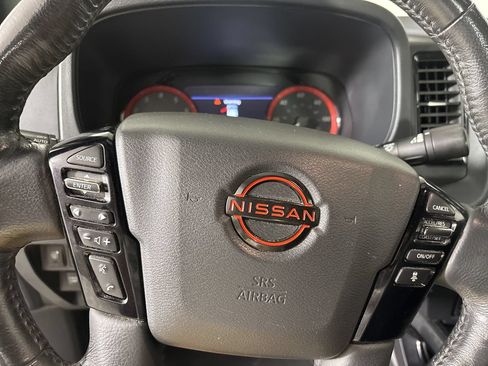 Used 2022 Nissan Frontier PRO-4X w/ Pro-4X Premium Package AWD/4WD image 13