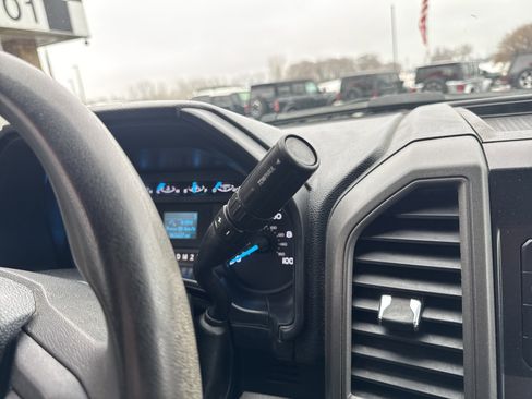 Used 2017 Ford F550 2WD Crew Cab Super Duty image 21