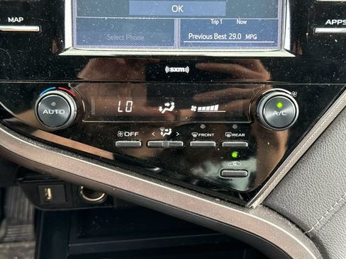 Used 2020 Toyota Camry SE AWD/4WD image 26