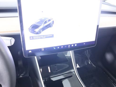 Used 2021 Tesla Model Y Long Range AWD/4WD image 13