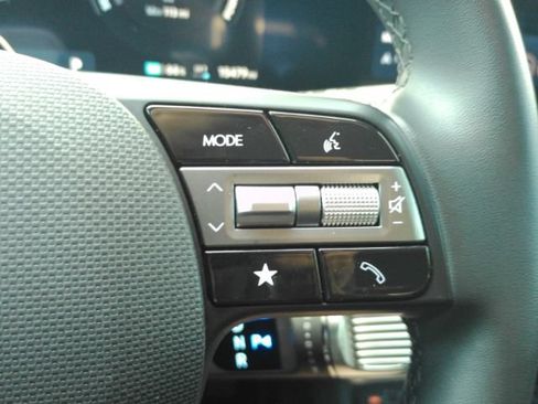 Used 2025 Hyundai Ioniq 5 SE RWD image 39