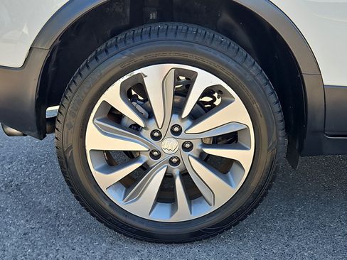 Certified 2018 Buick Encore Preferred FWD image 12
